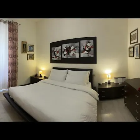 Apartment Traditional *